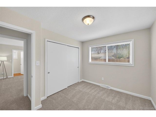 920 Moline St, Aurora, CO 80010