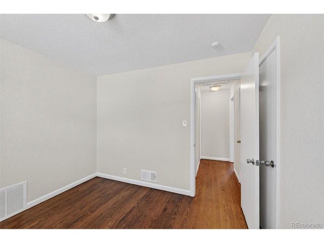 920 Moline St, Aurora, CO 80010