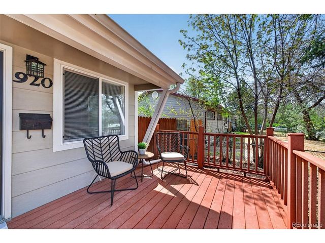 920 Moline St, Aurora, CO 80010