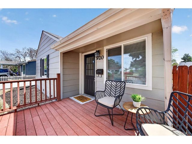 920 Moline St, Aurora, CO 80010