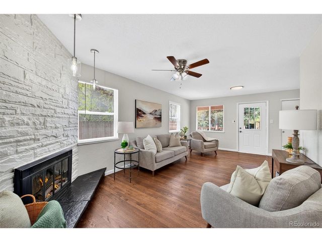 920 Moline St, Aurora, CO 80010