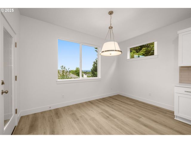 18975 Sw Northridge Ct, Beaverton, OR 97007