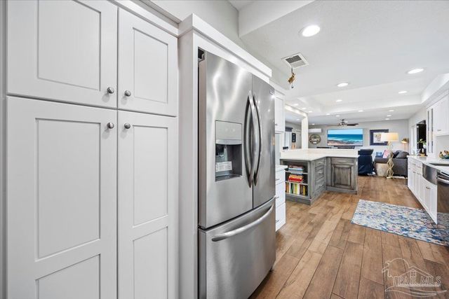 4528 Bayside Dr, Milton, FL 32583