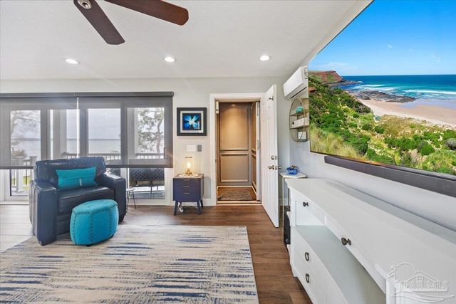 4528 Bayside Dr, Milton, FL 32583