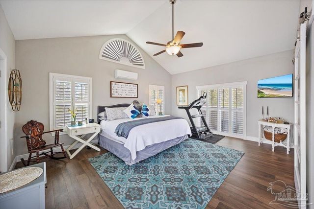 4528 Bayside Dr, Milton, FL 32583