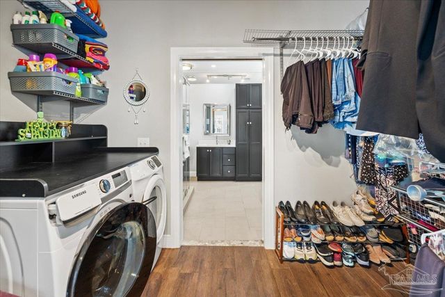 4528 Bayside Dr, Milton, FL 32583