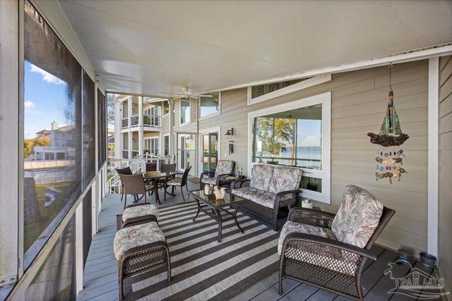 4528 Bayside Dr, Milton, FL 32583