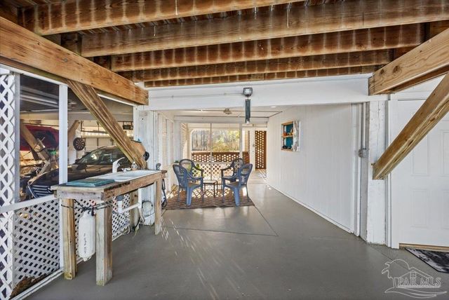 4528 Bayside Dr, Milton, FL 32583