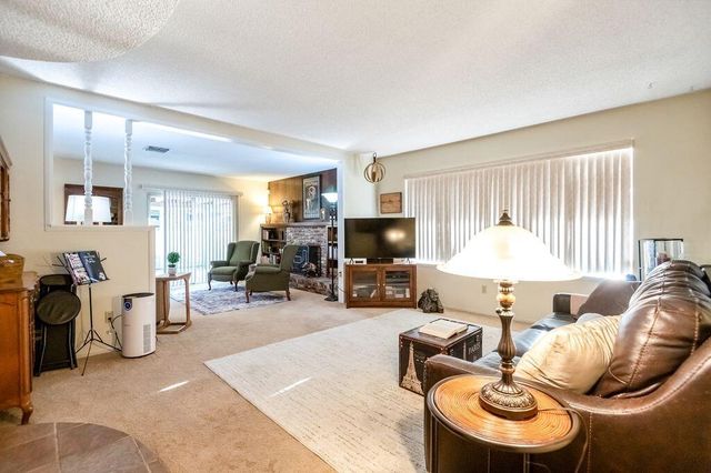 3015 S Jacob Street, Visalia, CA 93277