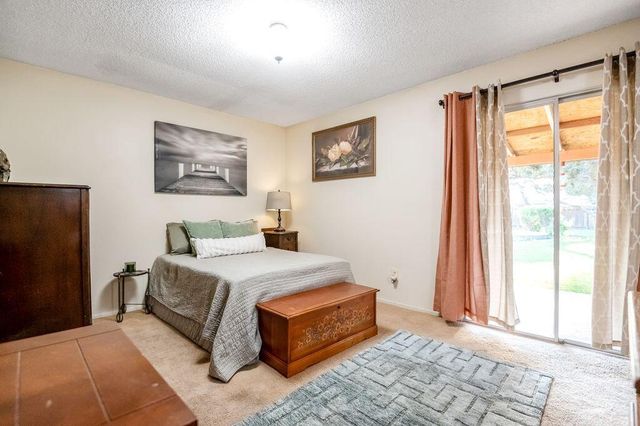 3015 S Jacob Street, Visalia, CA 93277