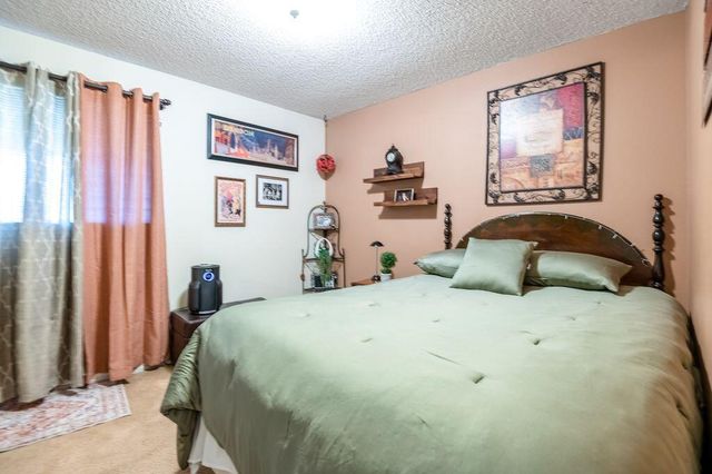 3015 S Jacob Street, Visalia, CA 93277