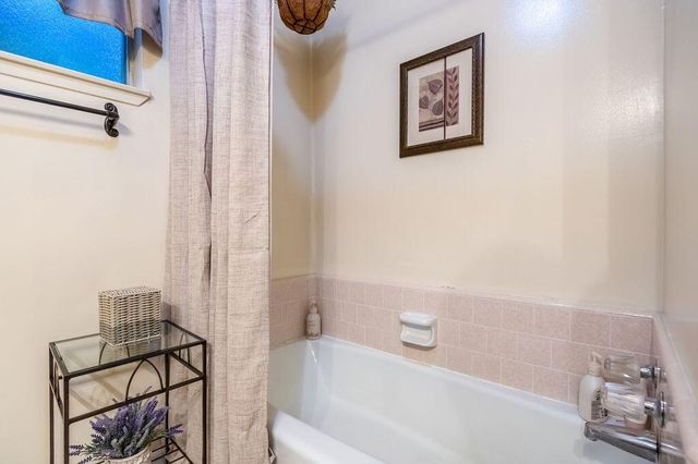 3015 S Jacob Street, Visalia, CA 93277