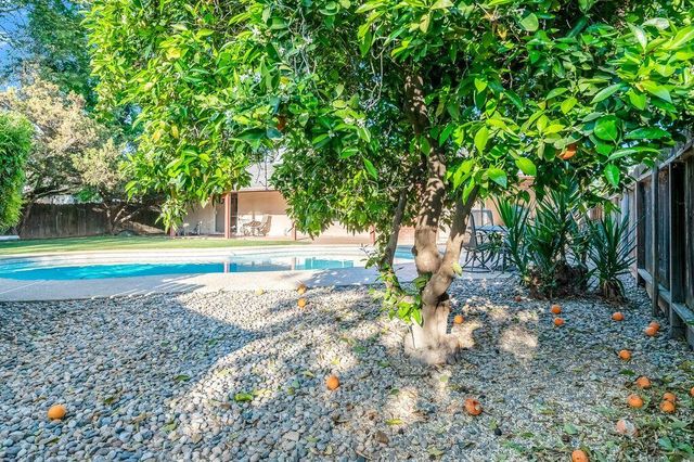 3015 S Jacob Street, Visalia, CA 93277