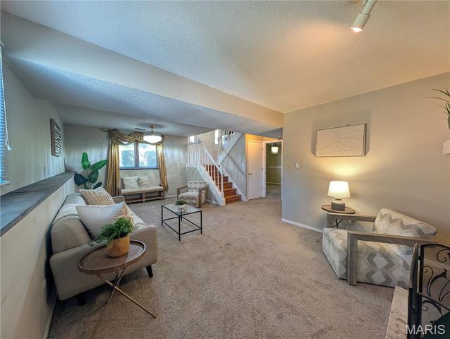 1957 Tealwood Cove Drive, Florissant, MO 63031