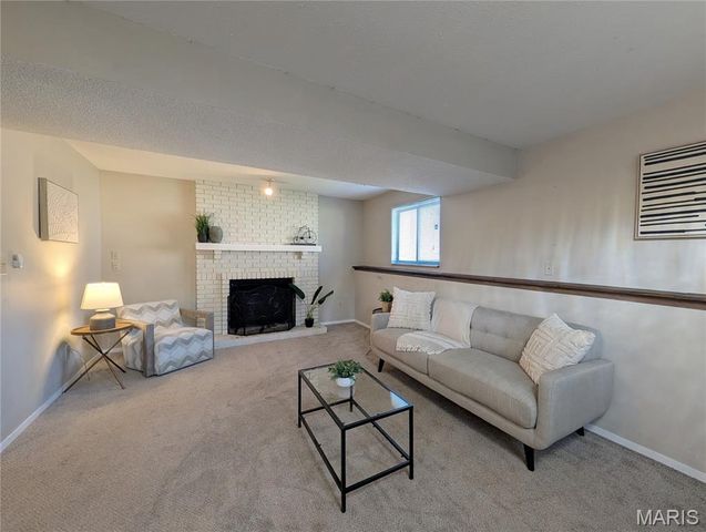 1957 Tealwood Cove Drive, Florissant, MO 63031