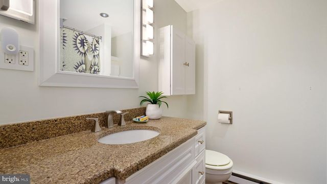 152 BLOOMING GLEN RD, Perkasie, PA 18944