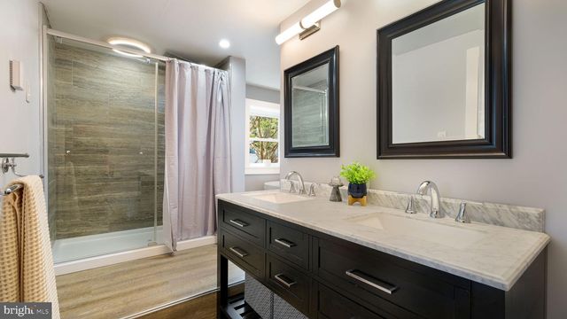 152 BLOOMING GLEN RD, Perkasie, PA 18944