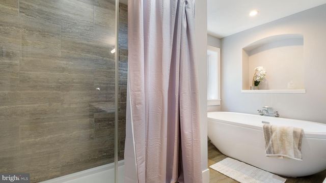 152 BLOOMING GLEN RD, Perkasie, PA 18944