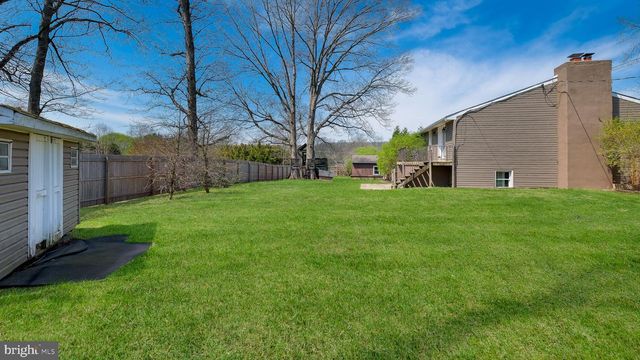 152 BLOOMING GLEN RD, Perkasie, PA 18944