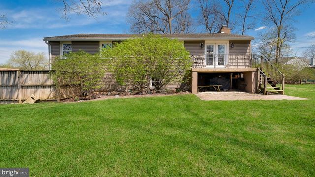 152 BLOOMING GLEN RD, Perkasie, PA 18944