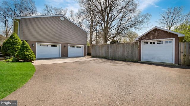 152 BLOOMING GLEN RD, Perkasie, PA 18944
