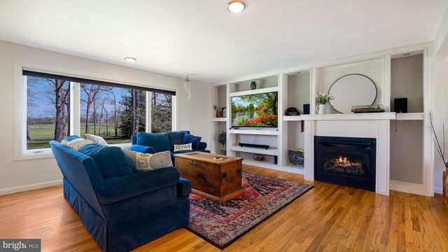 152 BLOOMING GLEN RD, Perkasie, PA 18944