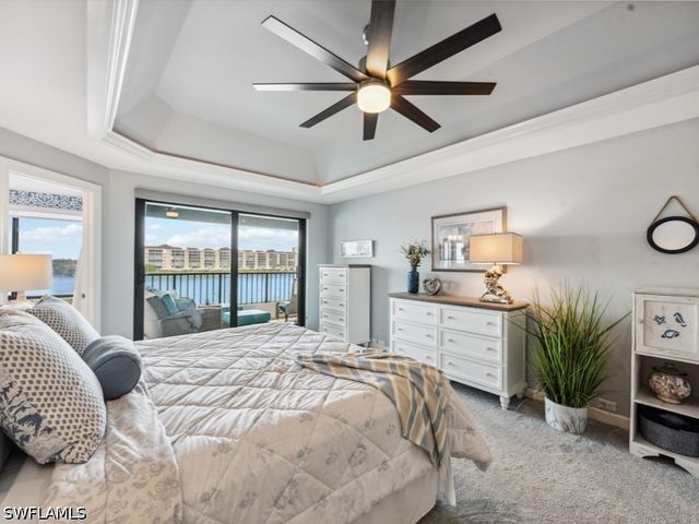 232 La Peninsula BLVD 232, Naples, FL 34113