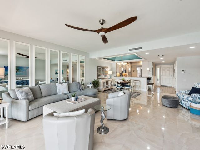 232 La Peninsula BLVD 232, Naples, FL 34113