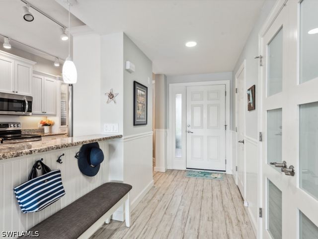 232 La Peninsula BLVD 232, Naples, FL 34113