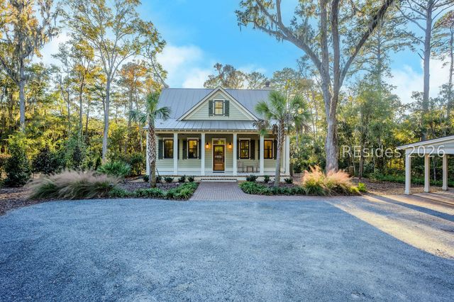 28 Walker House Dr, Okatie, SC 29909