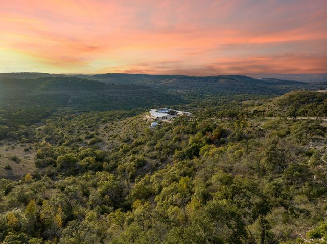 1785 Backbone RDG, Wimberley, TX 78666