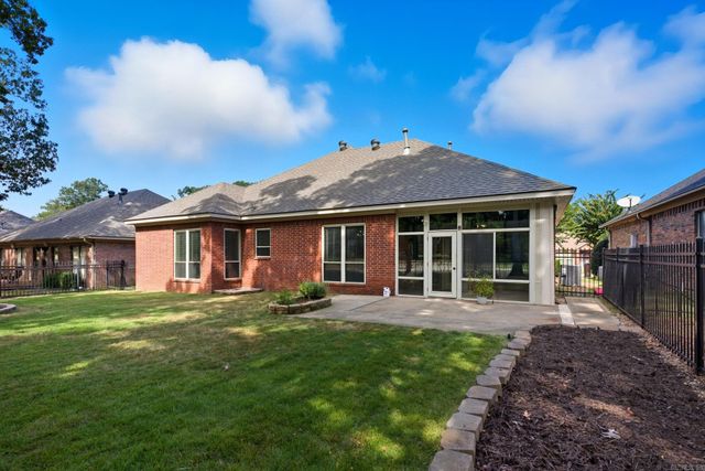 107 Nemours Court, Maumelle, AR 72113