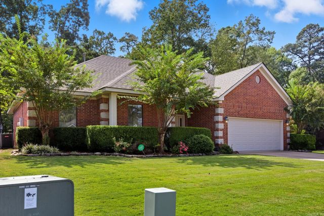 107 Nemours Court, Maumelle, AR 72113