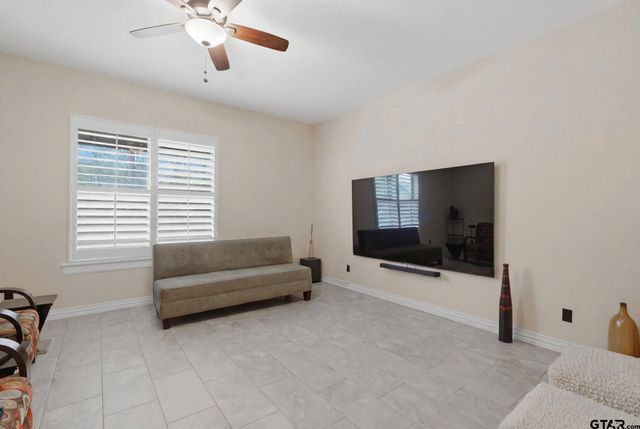 1011 Cotten Rd, Tyler, TX 75704