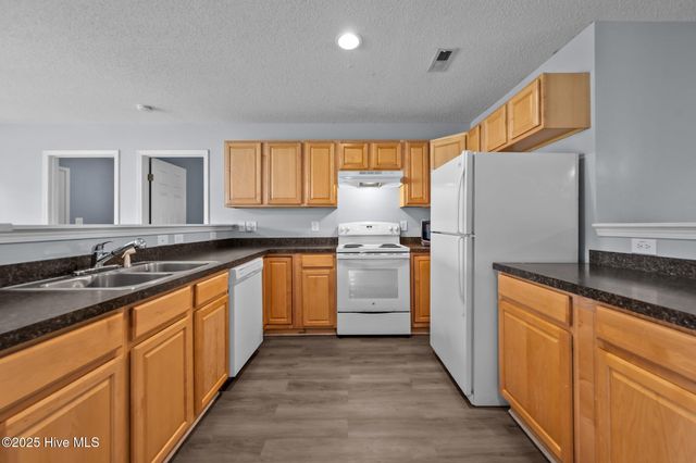 112 Fodder Drive, Hubert, NC 28539