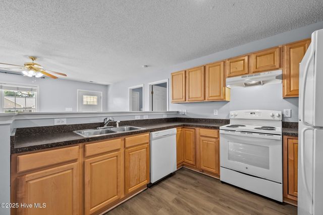 112 Fodder Drive, Hubert, NC 28539