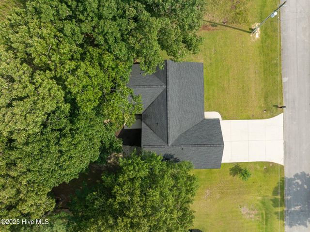 112 Fodder Drive, Hubert, NC 28539