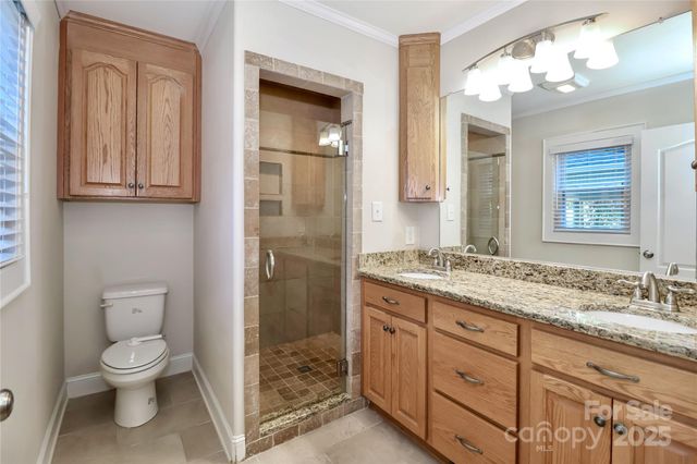 272 Ridgeway Avenue, Statesville, NC 28677