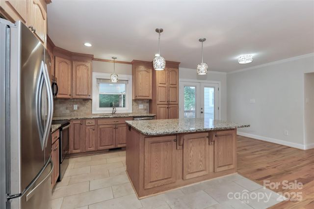 272 Ridgeway Avenue, Statesville, NC 28677