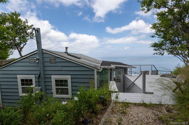 58 Hillcrest Drive, Baiting Hollow, NY 11933