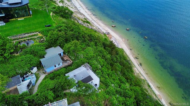 58 Hillcrest Drive, Baiting Hollow, NY 11933