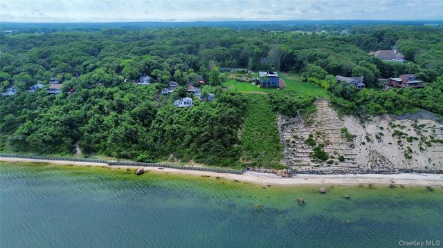 58 Hillcrest Drive, Baiting Hollow, NY 11933