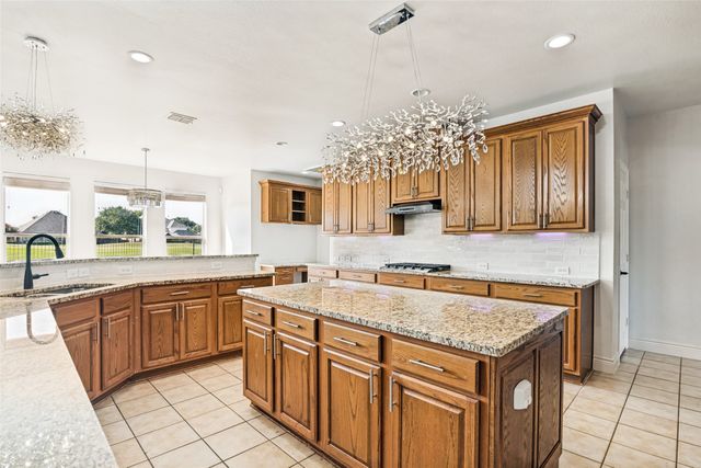 10405 Fairway Vista Drive, Rowlett, TX 75089