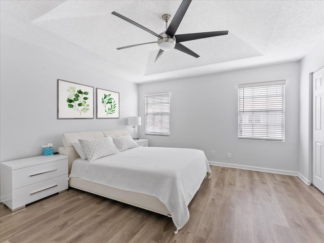 10240 Via Hibiscus 4, Boca Raton, FL 33428