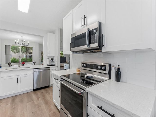 10240 Via Hibiscus 4, Boca Raton, FL 33428
