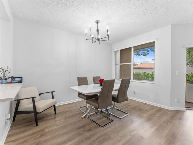 10240 Via Hibiscus 4, Boca Raton, FL 33428