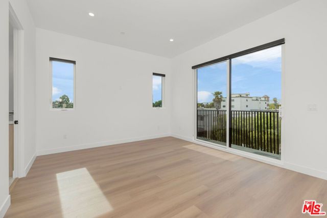 12706 Pacific Avenue, Los Angeles, CA 90066