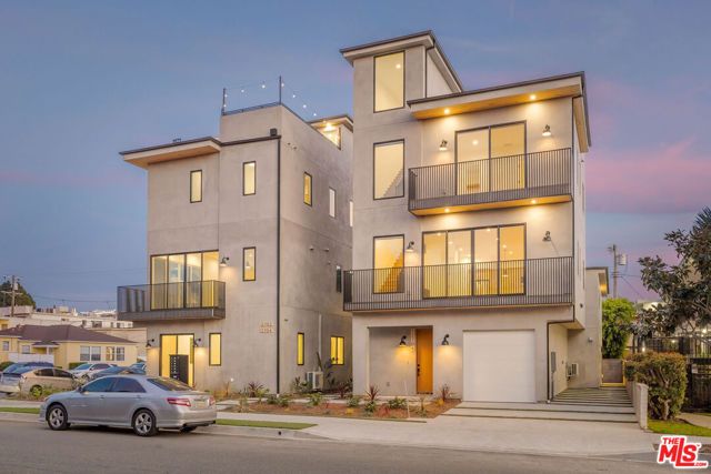 12706 Pacific Avenue, Los Angeles, CA 90066