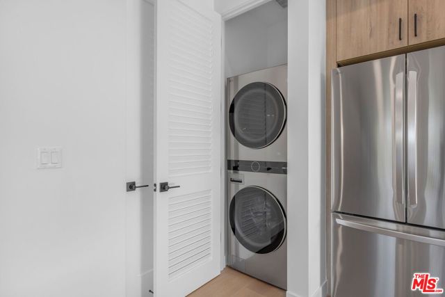 12706 Pacific Avenue, Los Angeles, CA 90066