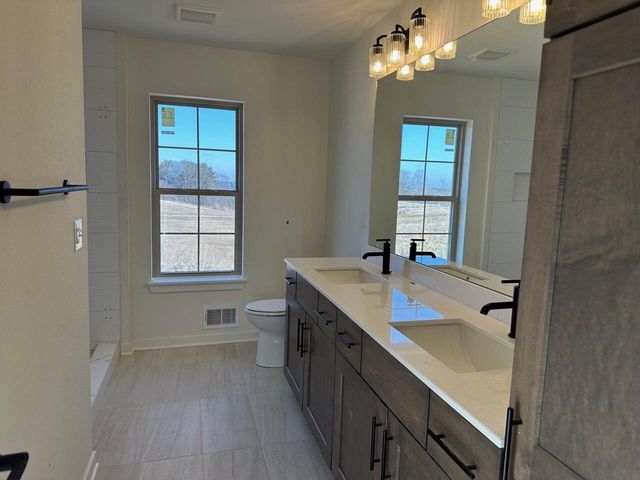 801 Viewpoint DRIVE, Waukesha, WI 53188